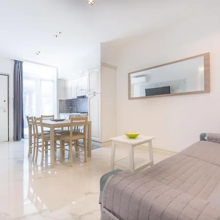 Via Frentani Apartment